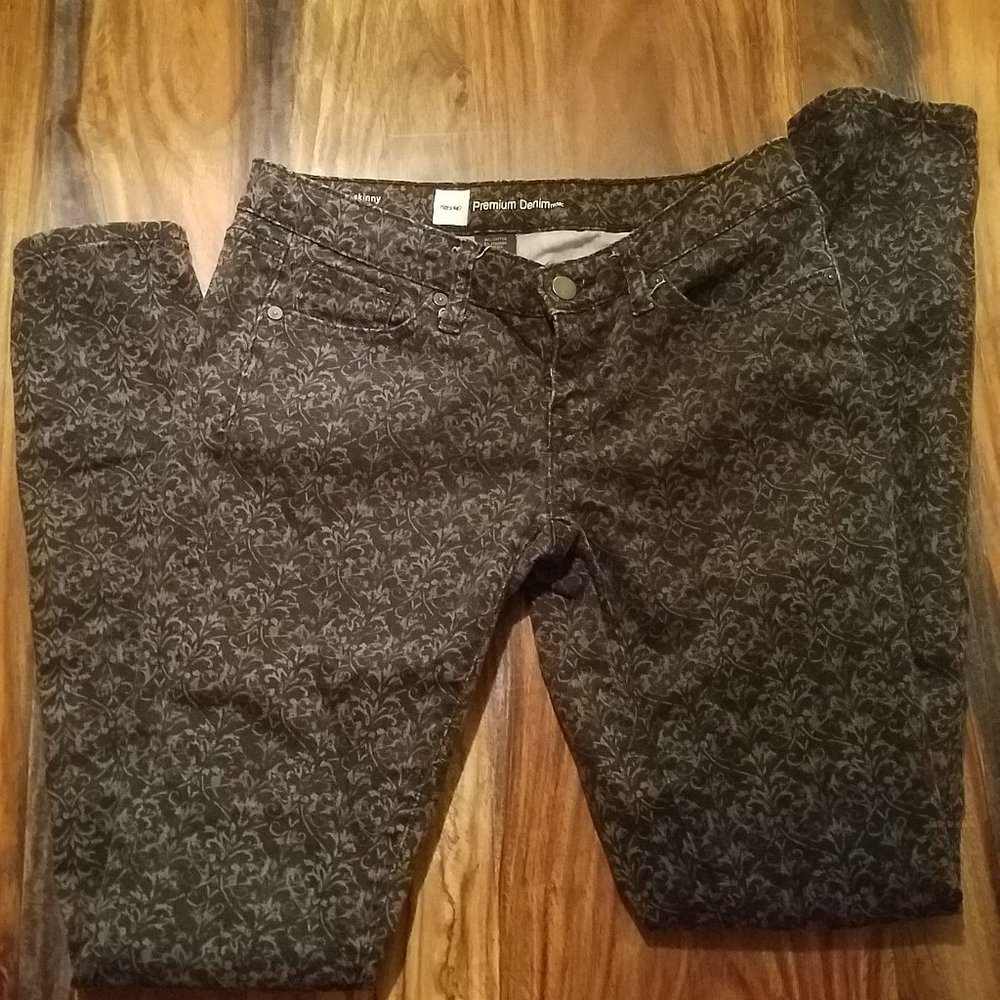 Black Design Skinny Jeans